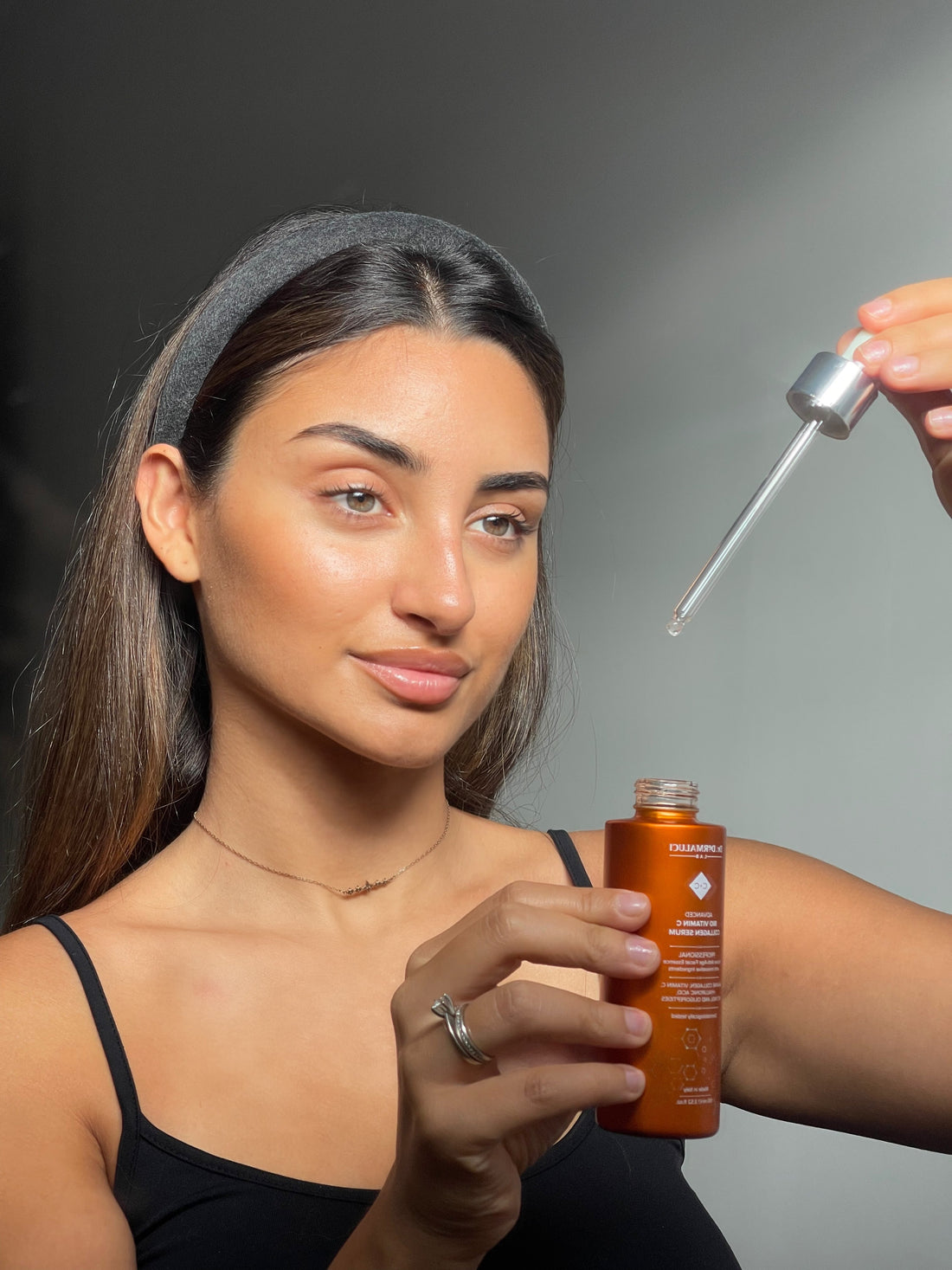 Is it safe to use vitamin C and retinol in the same routine?