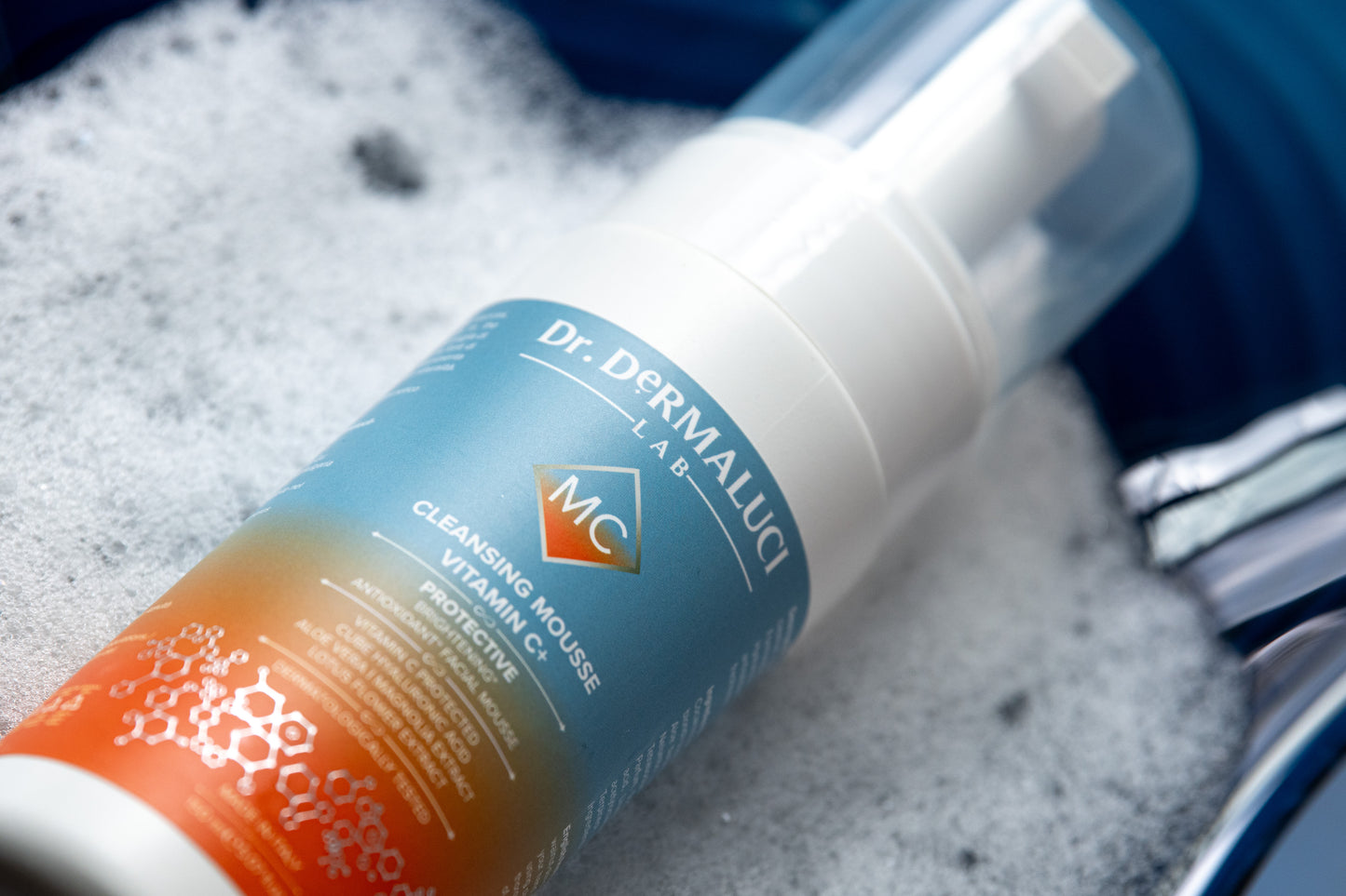 Vitamin C + Hyaluron-Reinigungsschaum