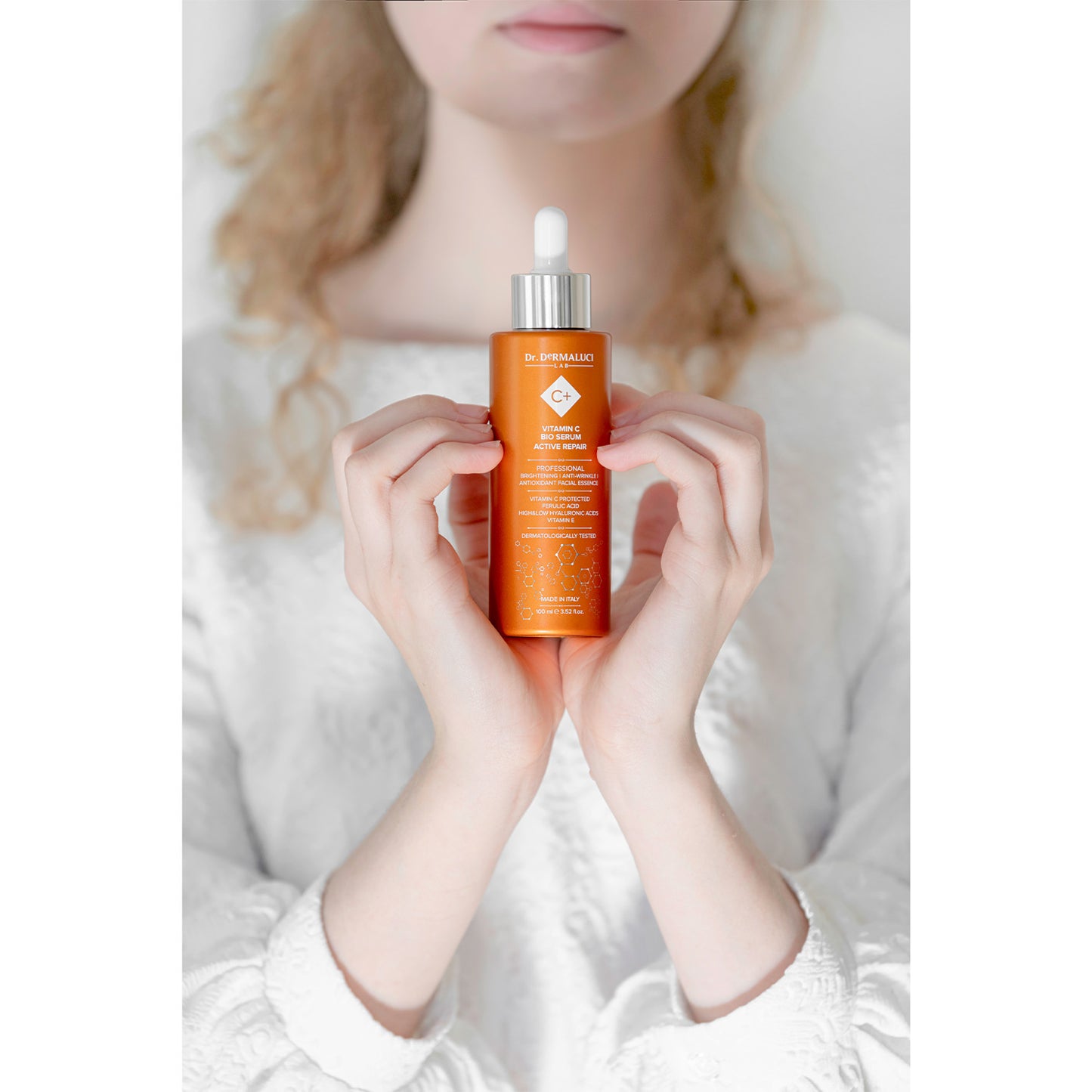 Sérum Facial con Vitamina C Protegida, Ácido Ferúlico y Ácido Hialurónico de Alto y Bajo Peso Molecular