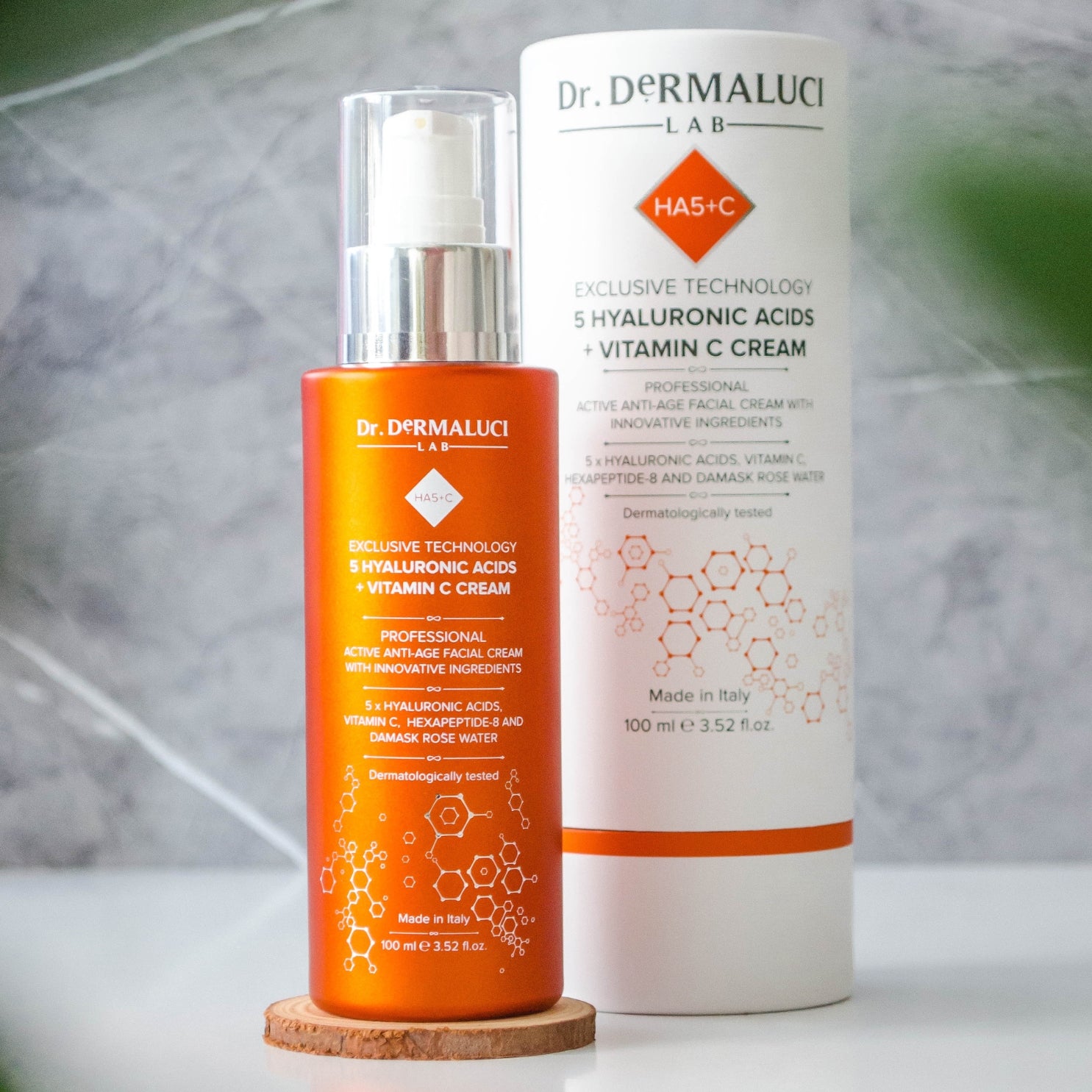 A rejuvenating face cream by Dr. Dermaluci Lab, packed with 5 hyaluronic acids, Vitamin C, and Hexapeptide technology for comprehensive anti-aging car